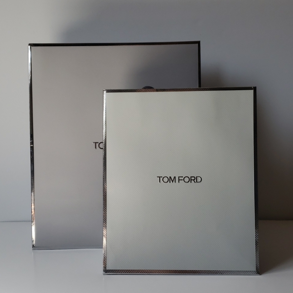 💙 Tom Ford Silver & Grey Gift Bag New 8.5" x 10"
